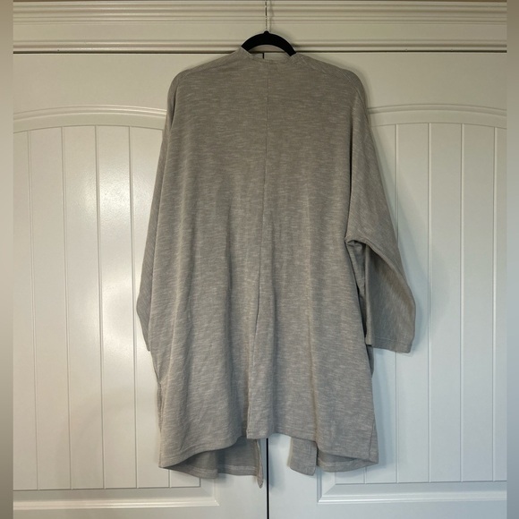Donni,Anthropologie Brand,Gray Pin Stripe Cardigan.Size OSFA.Minimalist.Layering - Picture 2 of 8